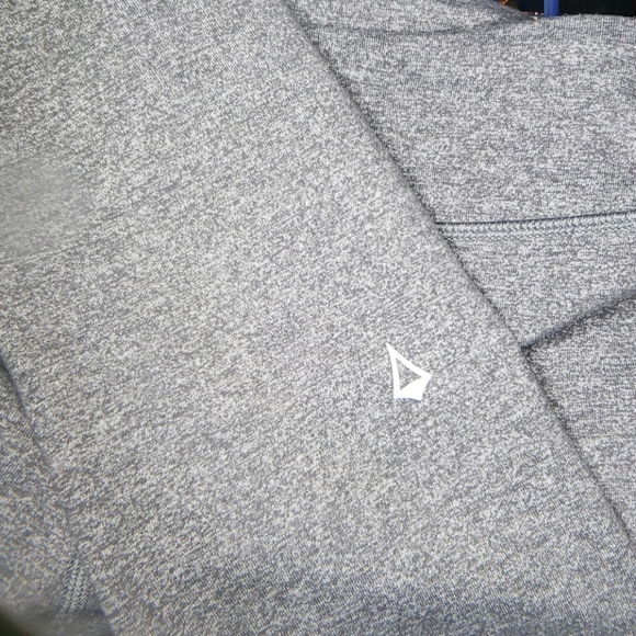 Lululemon's Ivviva - Picture 4 of 10